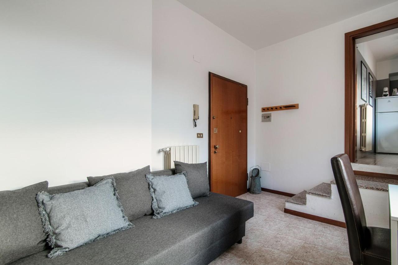 Apartment Piazza Roma By Quokka 360 - Historic Flat In The Centre Of 코모 외부 사진